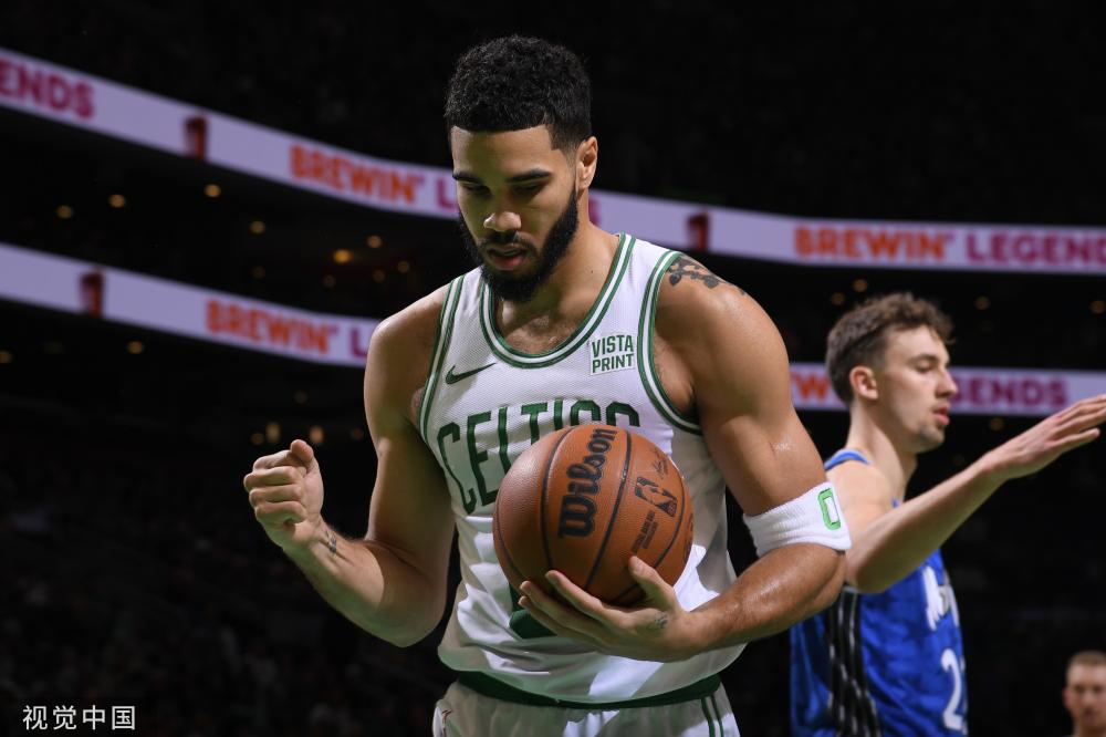 国足中场常 国足中场常