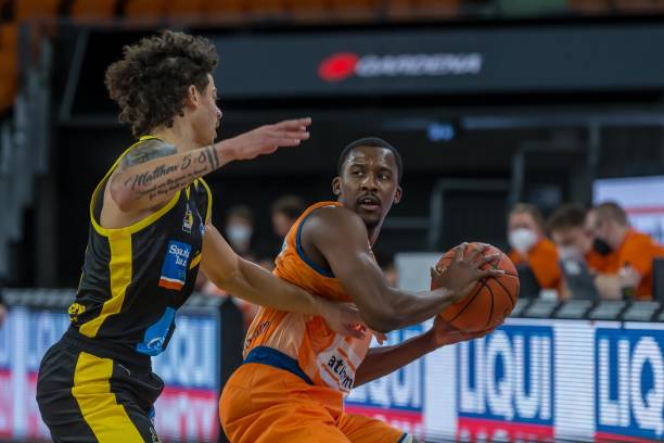 钟内出现如 钟内出现如